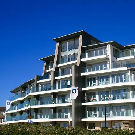 29 @ One Lusty Glaze New Quay